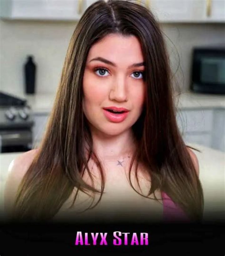 Alyxa Star: Rising to Stardom in the Digital Age