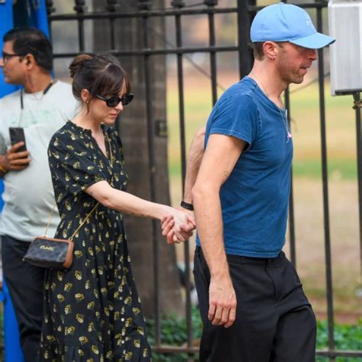 Chris Martin And Dakota Johnson's Surprising Age Difference Unveiled