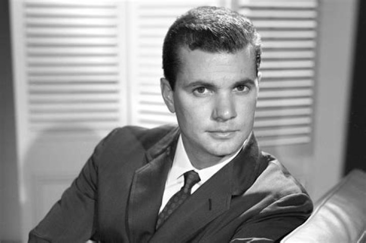 Dwayne Hickman Net Worth: A Comprehensive Look at His Wealth and Career Achievements