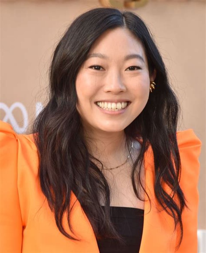 Exploring Awkwafina's Relationships: A Journey Through Love And Friendship