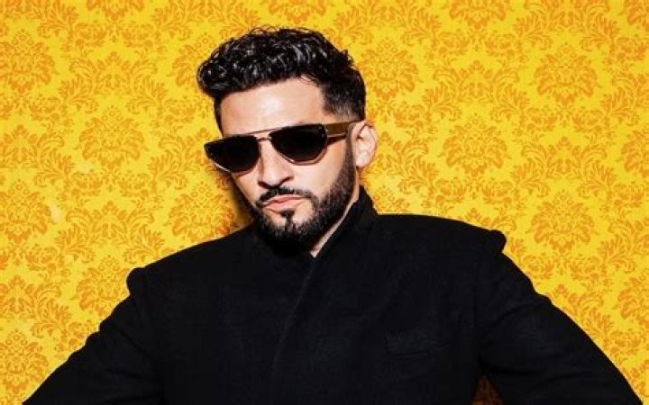 Exploring The Roots And Influence Of Jon B: The Ethnicity Of The Singer