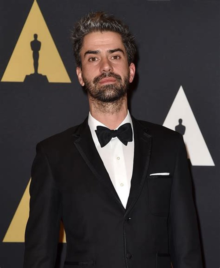 Hamish Linklater: The Rising Star in Hollywood