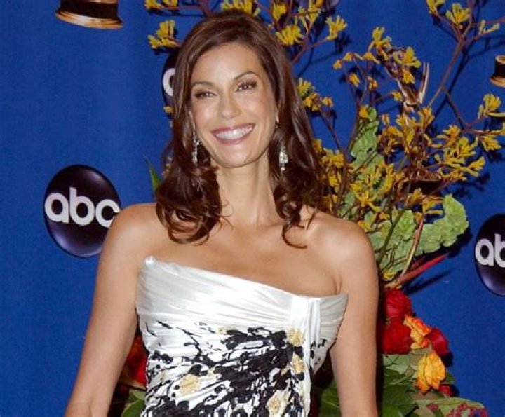 The Iconic Portrayal of Lois Lane by Teri Hatcher: A Lasting Legacy