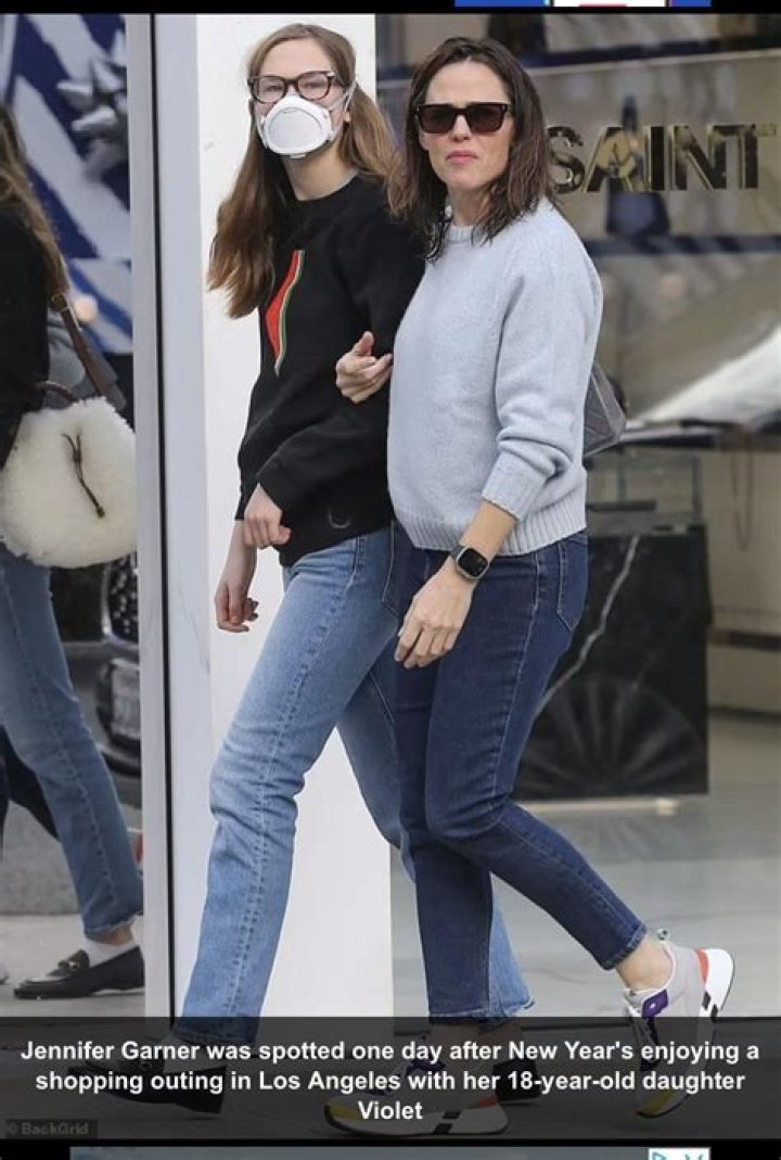 The Reason Why Violet Affleck Always Wears A Mask Unveiled